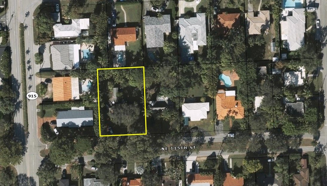 Aerial view of the block with the 625 NE 115th St double lot outlined in yellow